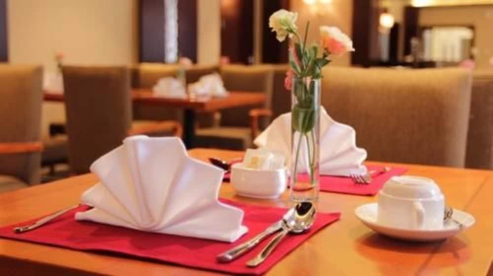 Отель Wanda Vista Taiyuan Экстерьер фото